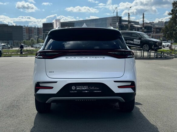 2021 BYD Tang DM-i II Рестайлинг 1, белый, 2590000 рублей - вид 5