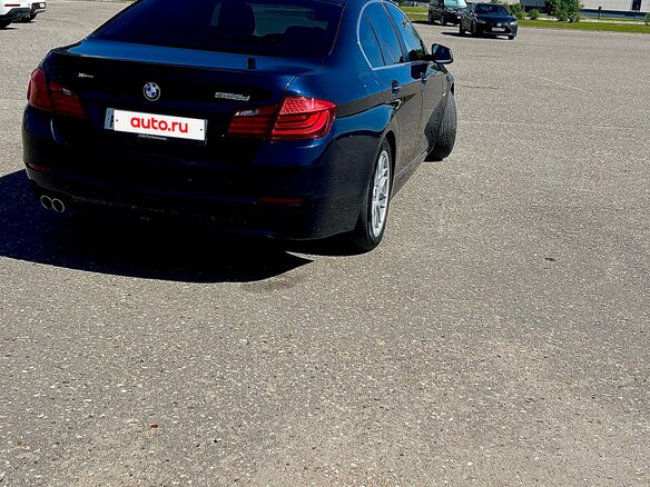 2013 BMW 5 серии 525d xDrive VI (F10/F11/F07), синий, 2100000 рублей - вид 2