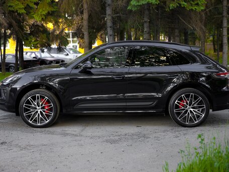 2022 Porsche Macan S I Рестайлинг 2, чёрный, 13090000 рублей, вид 4