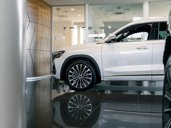 2026 Geely Monjaro I, белый, 4899990 рублей - вид 5