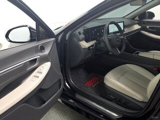 2023 Hyundai Sonata VIII (DN8) Рестайлинг, чёрный, 2080000 рублей, вид 5