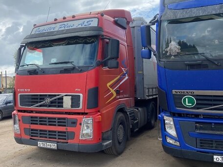 2006 Volvo FH, красный, 2399000 рублей, вид 3