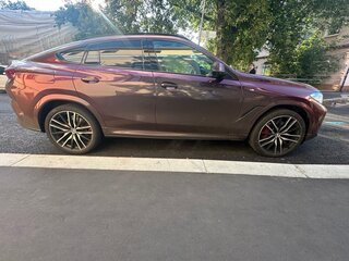 2022 BMW X6 40d III (G06), чёрный, 9300000 рублей, вид 2