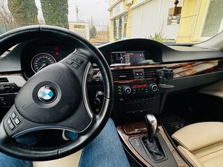 2008 BMW 3 серии 325xi V (E90/E91/E92/E93), красный, 1000000 рублей, вид 4