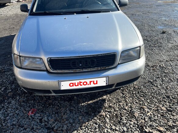 1996 Audi A4 I (B5), серебристый, 320000 рублей - вид 1