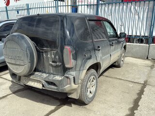 2024 Lada (ВАЗ) Niva Travel I, чёрный, 1150000 рублей, вид 3
