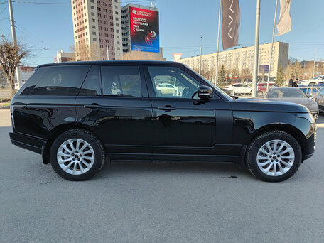2018 Land Rover Range Rover IV Рестайлинг, чёрный, 7588000 рублей, вид 4
