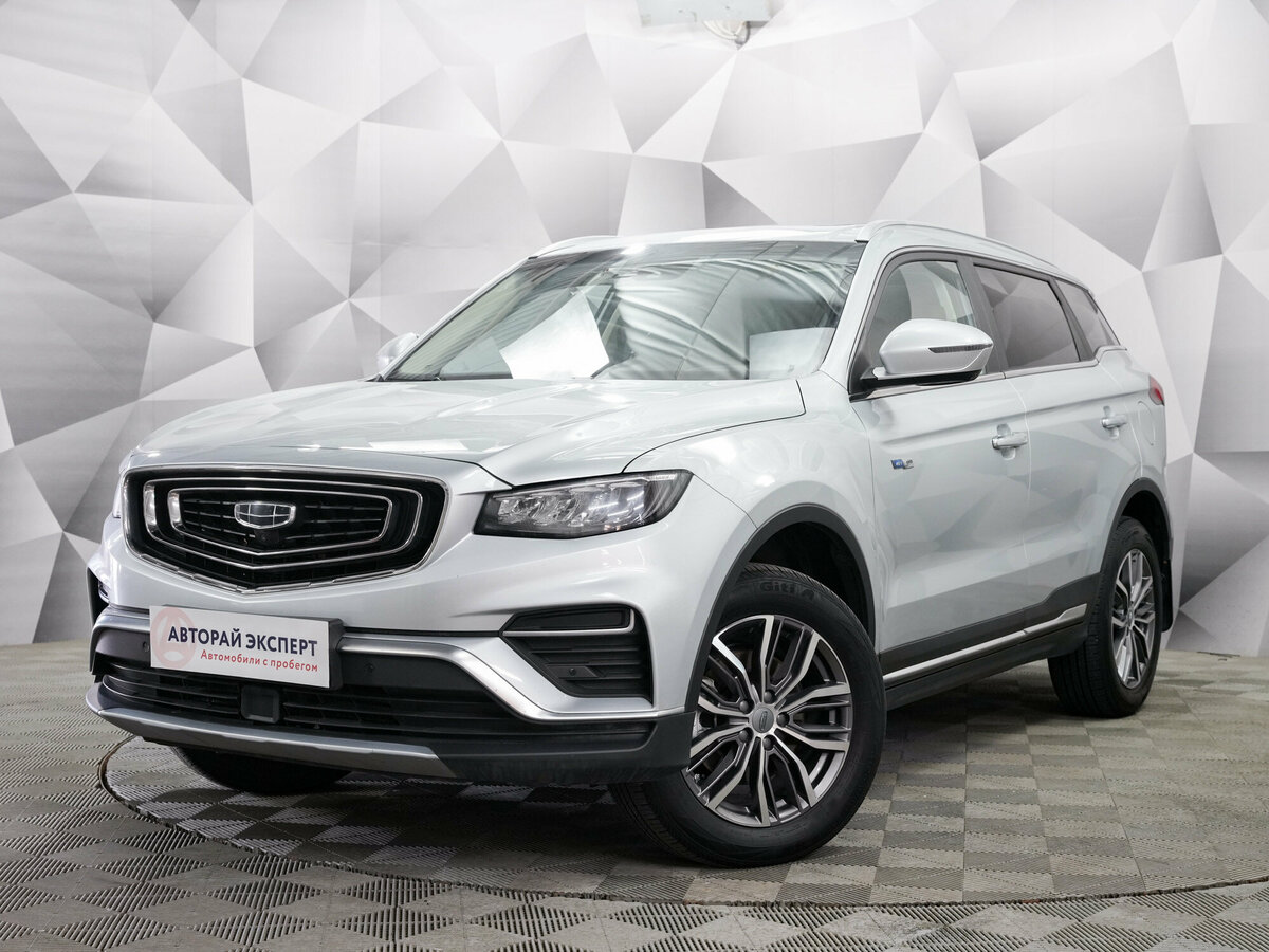 Открыть фотографии: Geely Atlas Pro