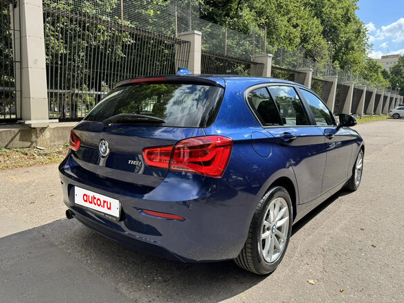 2018 BMW 1 серии 118i II (F20/F21) Рестайлинг 2, синий, 1575000 рублей - вид 3