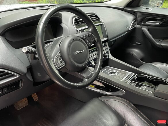 2016 Jaguar F-Pace I, белый - вид 7