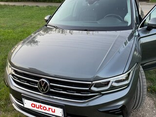 2021 Volkswagen Tiguan II Рестайлинг, серый, 3519000 рублей, вид 2
