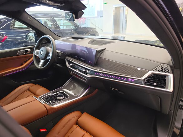 2026 BMW X7 40d I (G07) Рестайлинг, чёрный, 17440000 рублей - вид 19