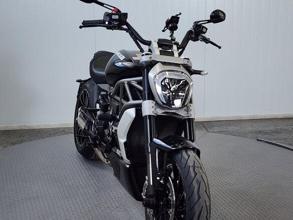 2016 Ducati XDiavel, чёрный, 1399000 рублей - вид 2