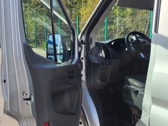 2020 Ford Transit, серебристый, 3430000 рублей - вид 8