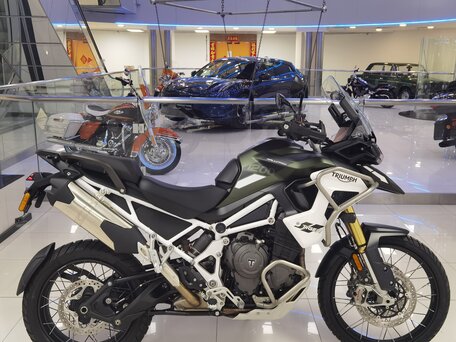 2023 Triumph Tiger 1200, зелёный, 1950000 рублей, вид 1
