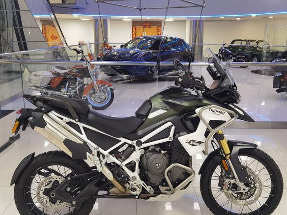 2023 Triumph Tiger 1200, зелёный, 1950000 рублей