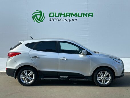 2013 Hyundai ix35 I, серебристый, 997000 рублей, вид 4