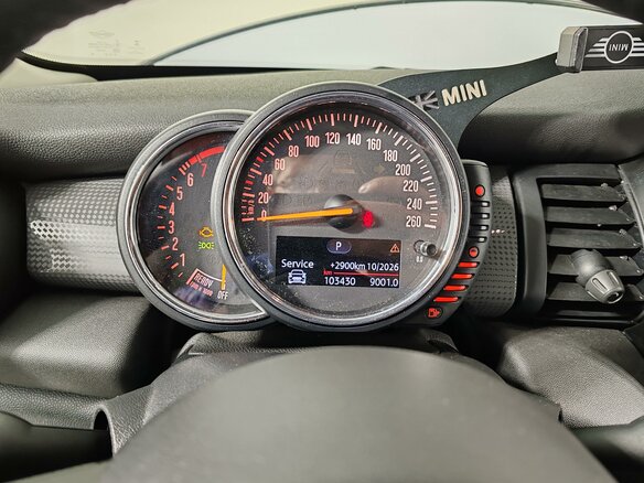 2016 Mini Hatch Cooper III (F55/F56), белый, 1499000 рублей - вид 13