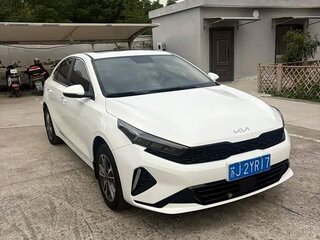 2023 Kia K3 II (China Market) Рестайлинг, белый, 1623000 рублей, вид 3