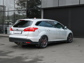 2017 Ford Focus III Рестайлинг, серебристый, 1260000 рублей, вид 4