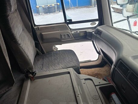 1994 Hino Super Dolphin, белый, 2000000 рублей, вид 4