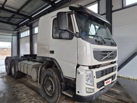 2012 Volvo FM, белый, 3300000 рублей, вид 1