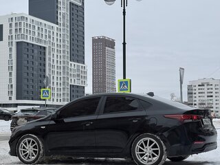 2018 Hyundai Solaris II, чёрный, 1050000 рублей, вид 5