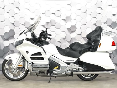2012 Honda GL 1800 Gold Wing, белый, 1177000 рублей, вид 4