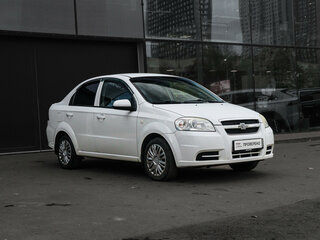 2011 Chevrolet Aveo I Рестайлинг, белый, 620000 рублей, вид 3