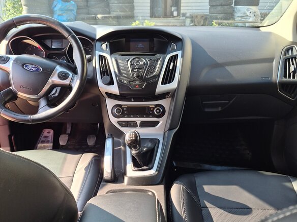 2012 Ford Focus III, красный - вид 7