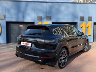 2019 Porsche Cayenne III, чёрный, 5800000 рублей, вид 5
