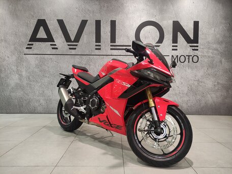 2026 Voge 525RR, красный, 577000 рублей, вид 3