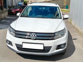 2015 Volkswagen Tiguan I Рестайлинг, белый, 1505000 рублей, вид 1