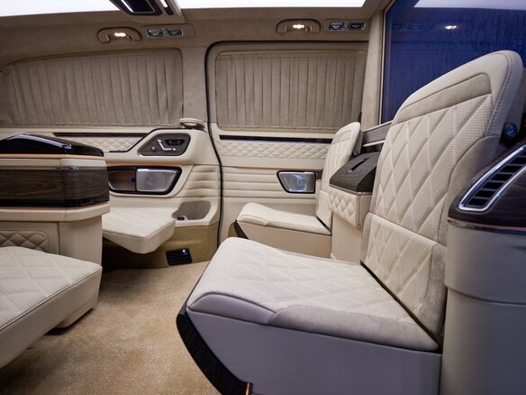 2026 Mercedes-Benz V-Класс Extra Long 300 d экстра длинный III (W447) Рестайлинг 2, чёрный, 37900000 рублей - вид 31