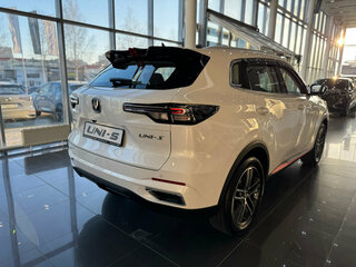2025 Changan UNI-S I, белый, 3179900 рублей, вид 4