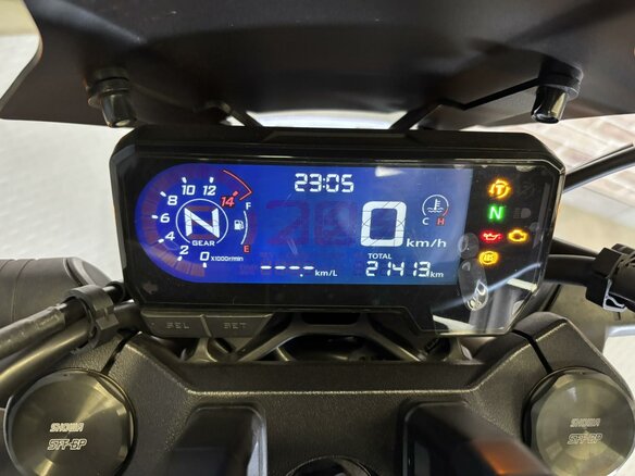 2023 Honda CB 650R, синий, 935000 рублей - вид 8