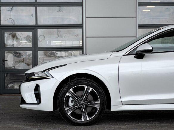 2024 Kia K5 III, белый - вид 8