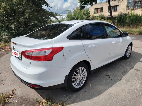 2013 Ford Focus III, белый, 800000 рублей - вид 5