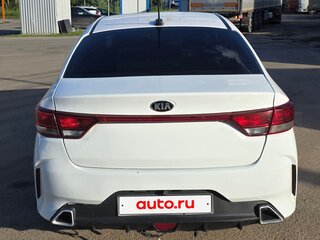 2021 Kia Rio IV Рестайлинг, белый, 850000 рублей, вид 2