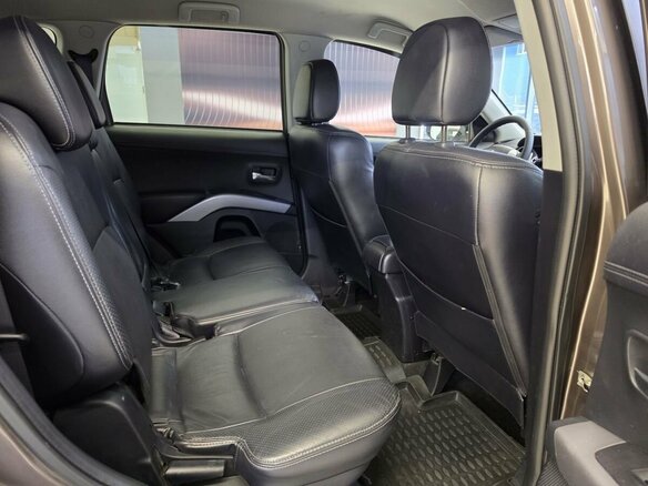 2010 Mitsubishi Outlander II Рестайлинг, коричневый, 999000 рублей - вид 12