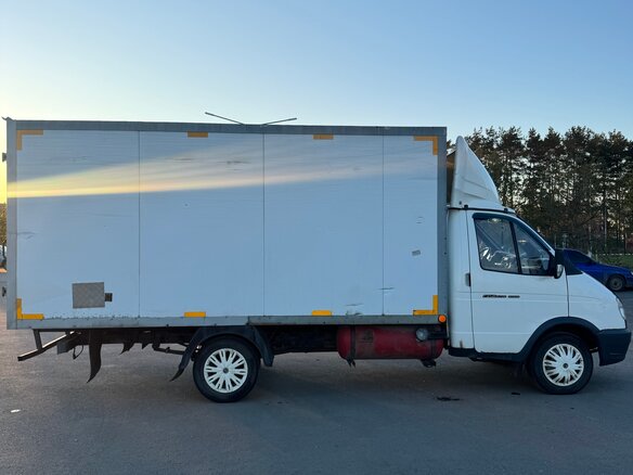 2010 ГАЗ ГАЗель (3302), белый, 850000 рублей - вид 2