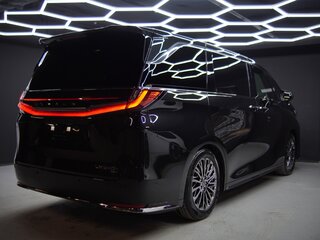 2026 Lexus LM 350h II, чёрный, 22990000 рублей, вид 4