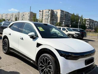 2025 Zeekr 7X 103 kWh I Рестайлинг, белый, 5250000 рублей, вид 4