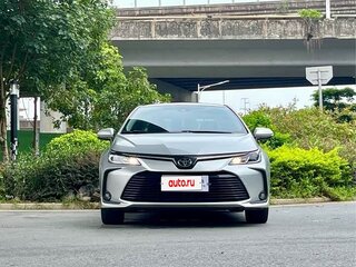2023 Toyota Corolla XII (E210) Рестайлинг, серебристый, 1185000 рублей, вид 2