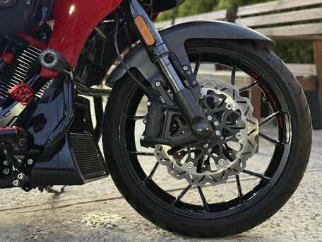 2025 Harley-Davidson CVO Road Glide ST, красный, 5150000 рублей, вид 2