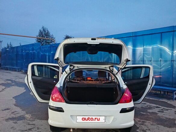 2010 Peugeot 308 I, белый - вид 8