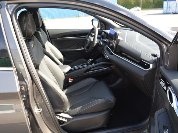 2026 Geely Coolray I Рестайлинг 2, серый, 2799000 рублей - вид 9
