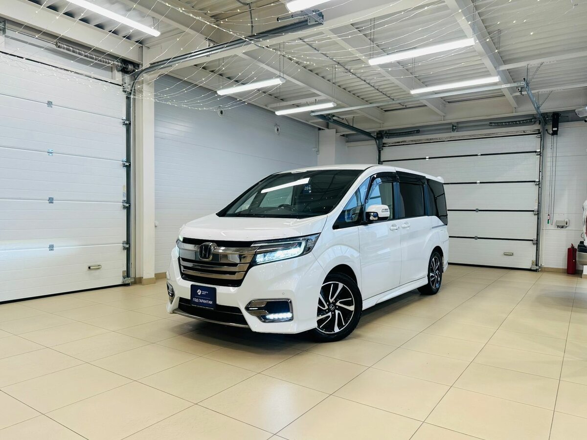 Открыть фотографии: Honda Stepwgn V Рестайлинг
