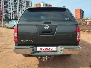 2006 Nissan Navara (Frontier) III (D40), серый, 850000 рублей, вид 3