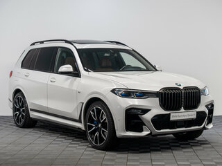 2021 BMW X7 40d I (G07), белый, 8430000 рублей, вид 3